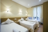 Triple rooms with single beds near the Concha beach